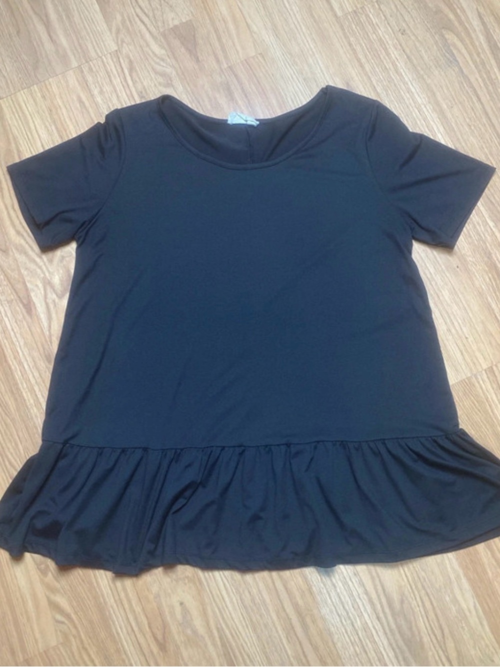 Black Ruffle-Hem Short Sleeve Top large